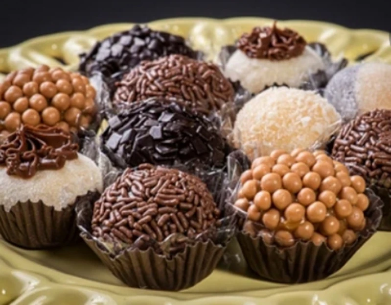 doces personalizados brigadeiro
